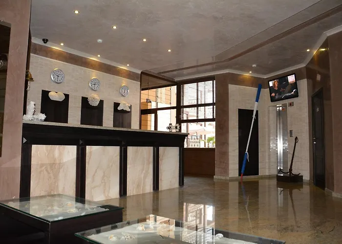 Vip Club Dolphin Coast Апартхотел 3*