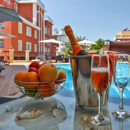 Vip Club Dolphin Coast Lägenhetshotell Slăntjev Brjag