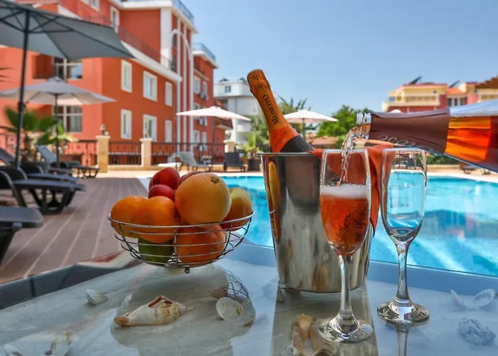 Vip Club Dolphin Coast Lägenhetshotell Slăntjev Brjag