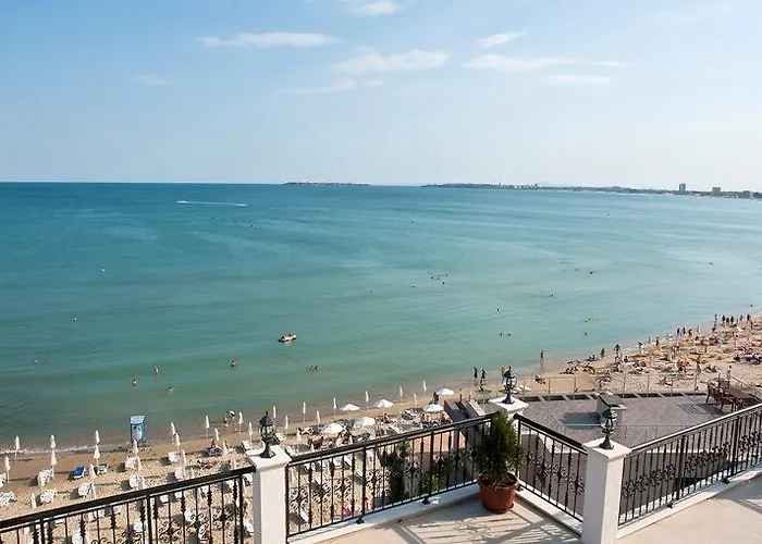 Vip Club Dolphin Coast Aparthotel Sunny Beach